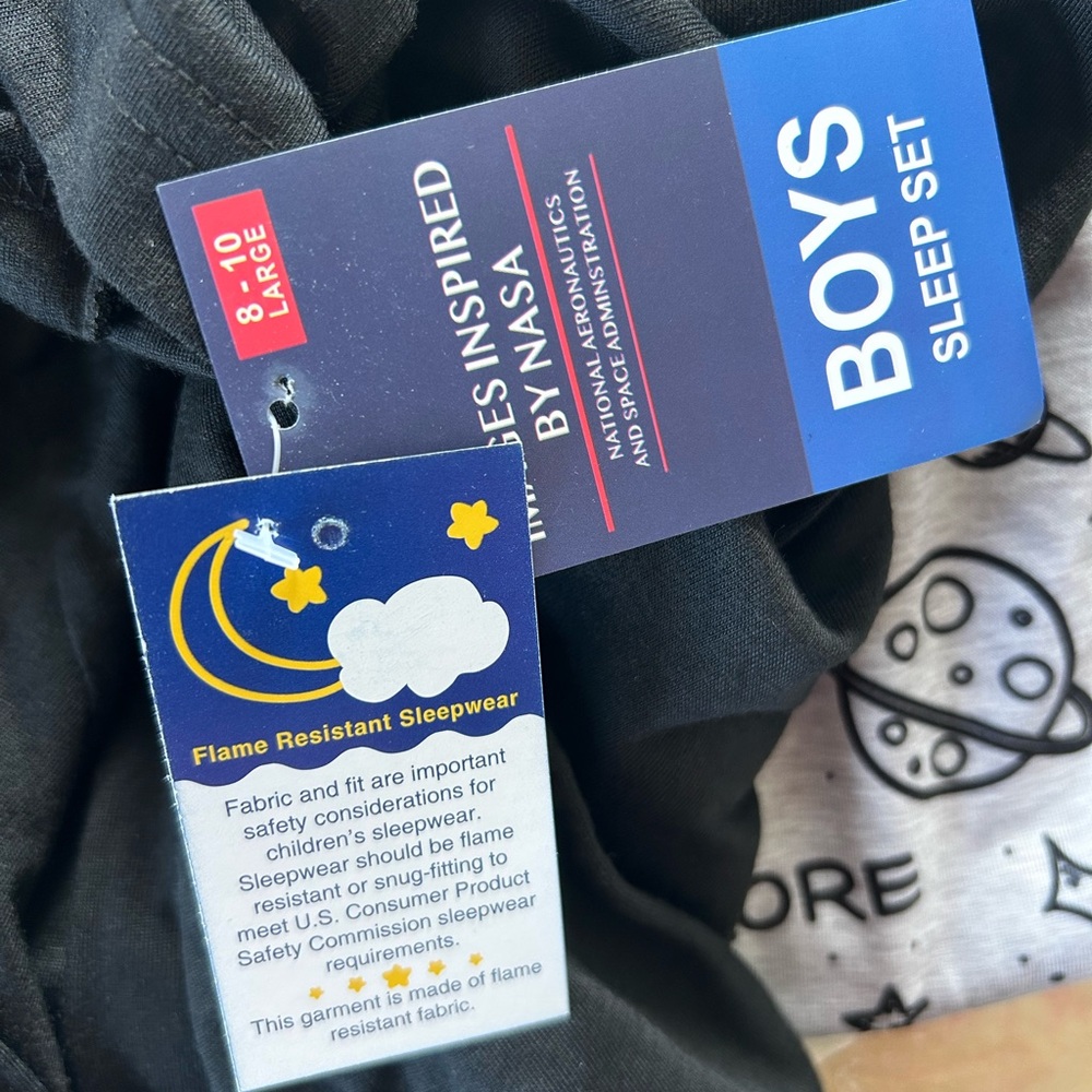 NASA Pajama Set - Picture 4 of 5